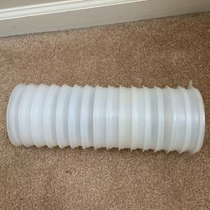 Tupperware Kitchen - Tupperware 15 hamburger containers Tupperware Kitchen - Tupperware 15 hamburger containers
